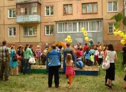 Юрга. &laquo;Снегири&raquo;. Открытие детской площадки