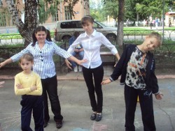 Юрга. &laquo;Снегири&raquo;. Праздник &laquo;Прощай лето&raquo;