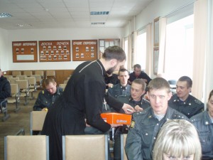 Юрга, ЮГС: Беседа со священником