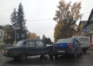 Юрга, ЮГС: ДТП на перекрестке ул. Кирова и Московской