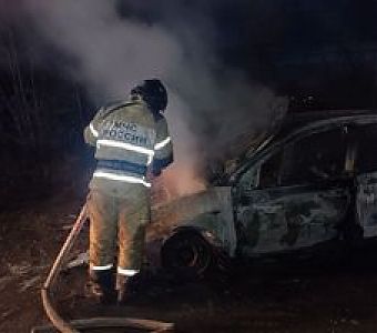 Пожар в автомобиле: причины, как потушить, предотвратить 