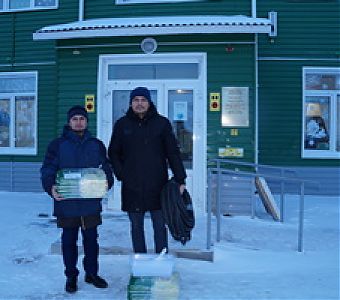 Воспитанники детского дома получили подарки от Деда Мороза