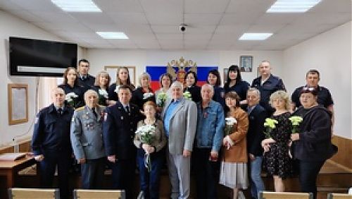 Сотрудники ОПДН празднуют 90 лет со дня образования службы 