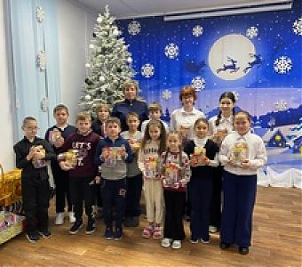 Все обязательно сбудется! Поздравление и подарки подшефным