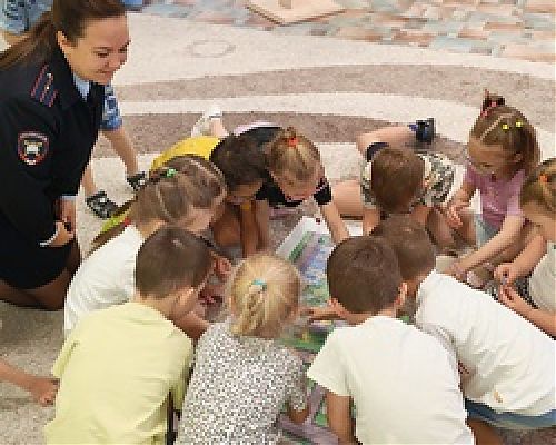 Детям о безопасности на дороге