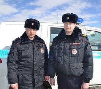 Полицейские патрульно-постовой службы оказали помощь ребенку