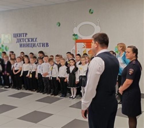 Первоклассникам о безопасности на дороге