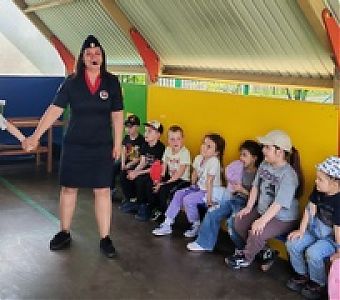 Малышам о безопасности на дороге