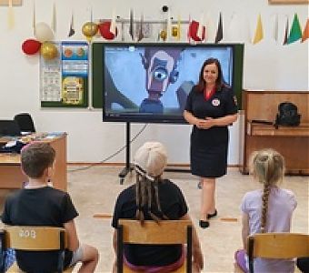 Детям о безопасном поведении на дороге
